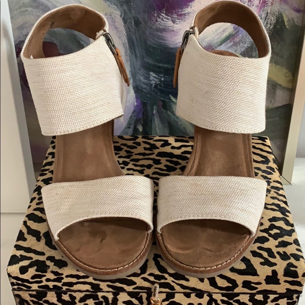 Toms heeled sandals